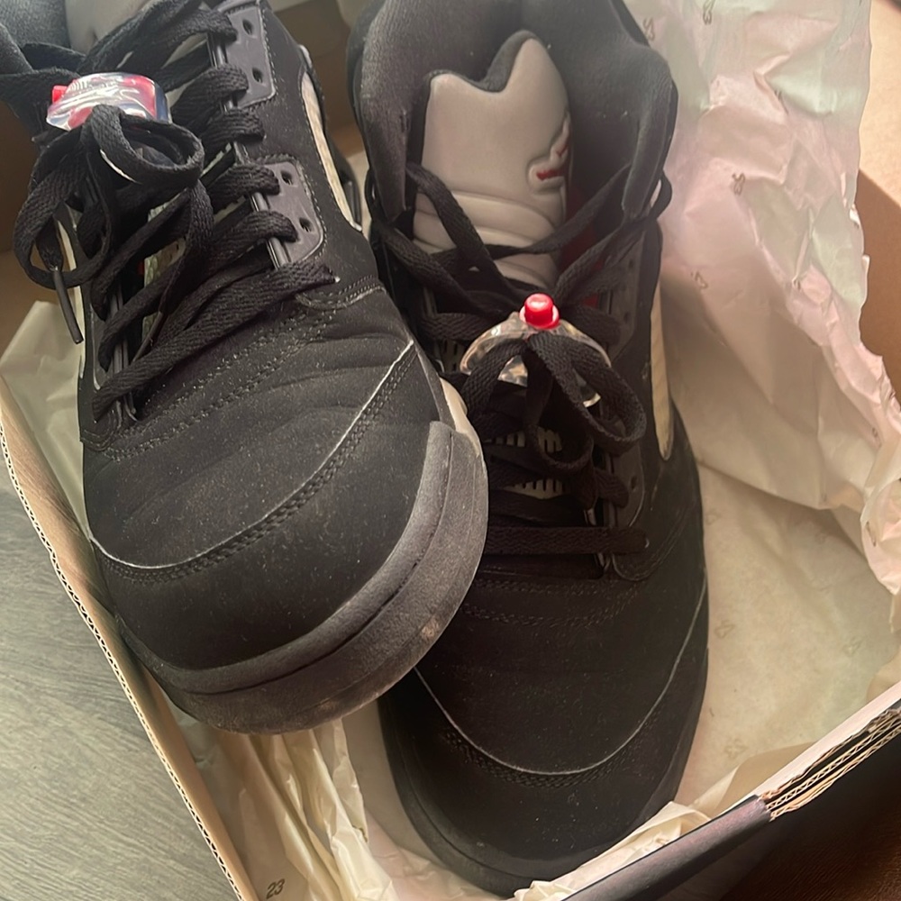 Black and gray Jordan